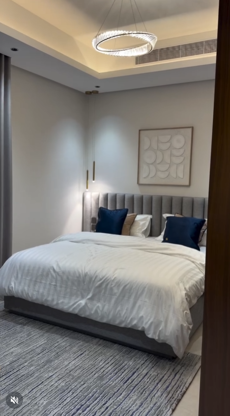 بناية في الشاخورة للبــيع