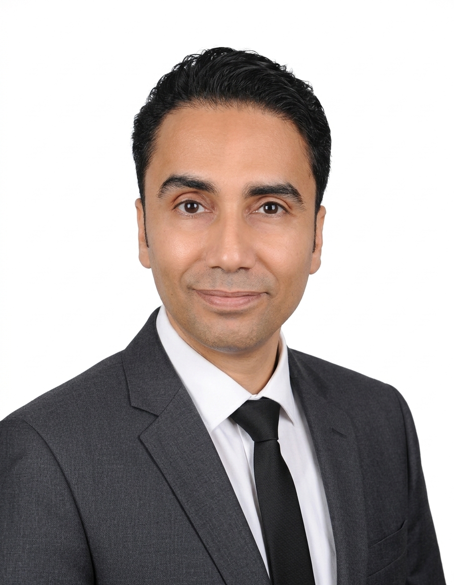 صادق التاجر
